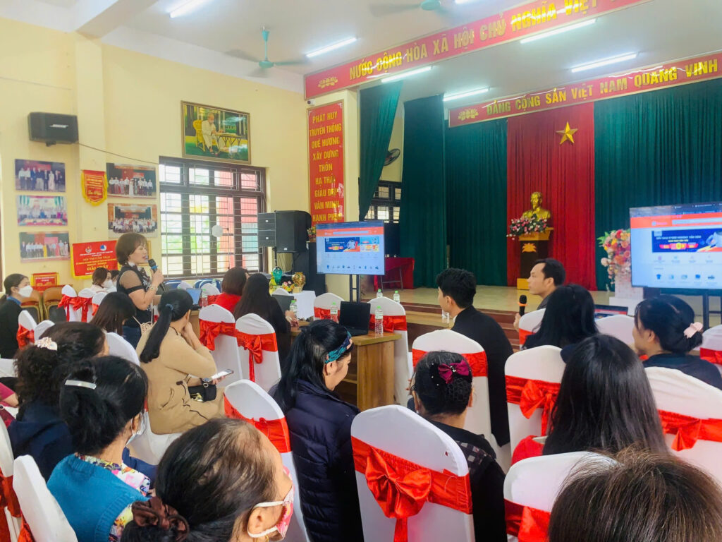 Craft village economy and the digital transformation 2 ha thai lacquer3
