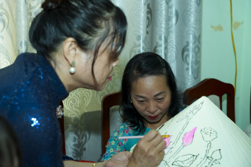Coca-Cola Beverages Vietnam expands digital commerce initiative for Hanoi craft village 7 1 441