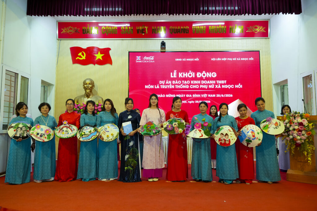 Coca-Cola Beverages Vietnam expands digital commerce initiative for Hanoi craft village 1 2 79